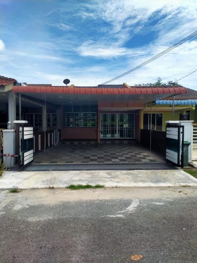 Rahman Pantai Johor - Islam Sahaja * Alor Setar